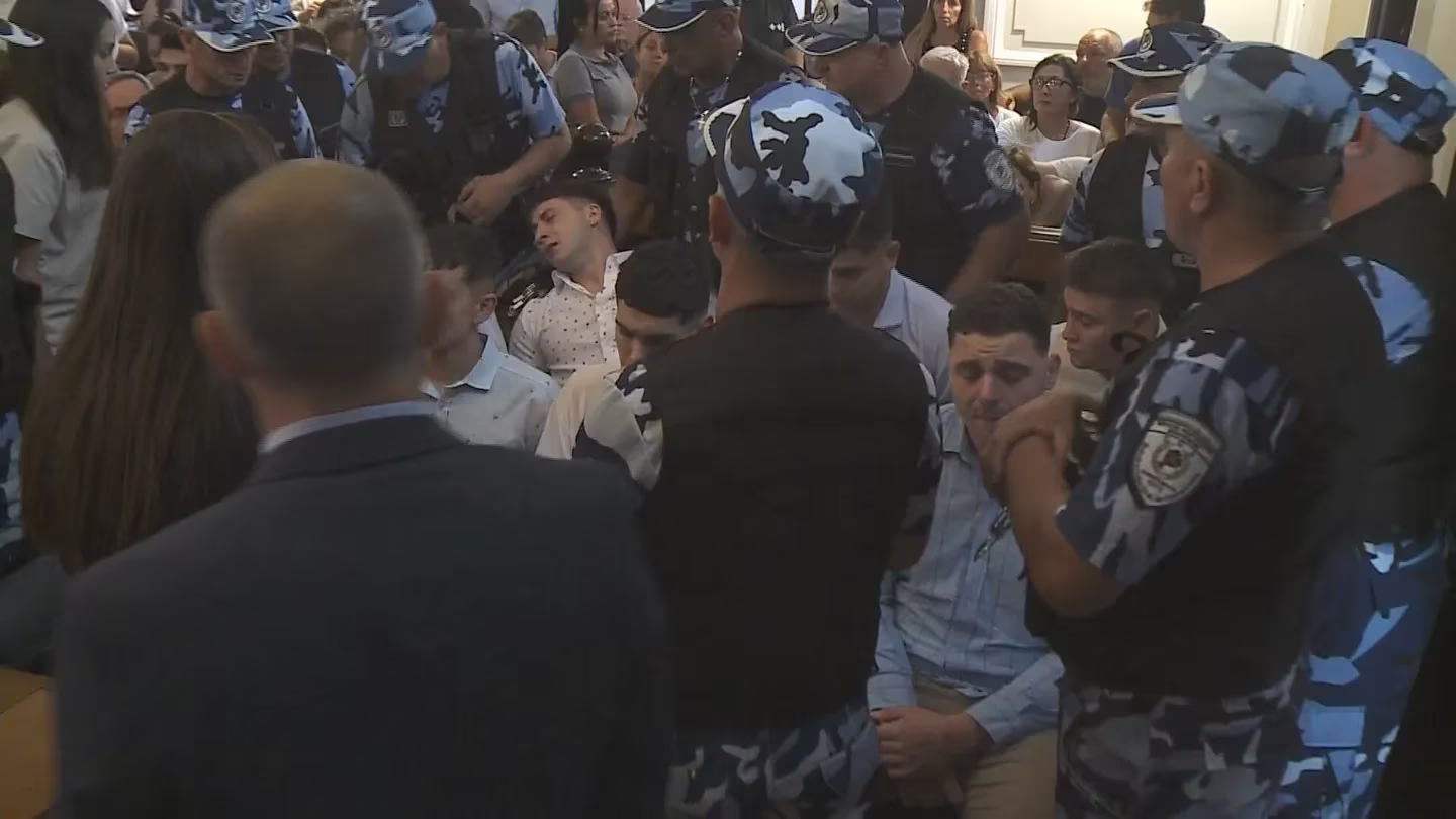 Último Momento: Crimen de Báez Sosa: condenaron a Thomsen, Ciro y Luciano Pertossi, Comelli y Benicelli a prisión perpetua.