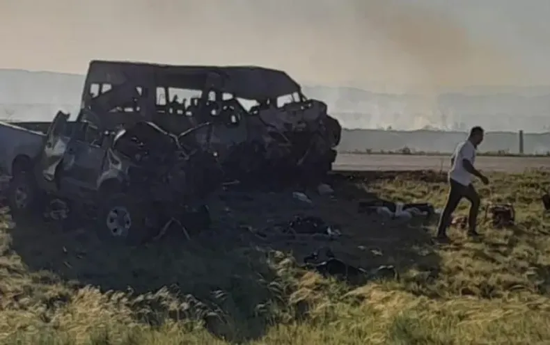 Tres jóvenes futbolistas mueren en violento choque