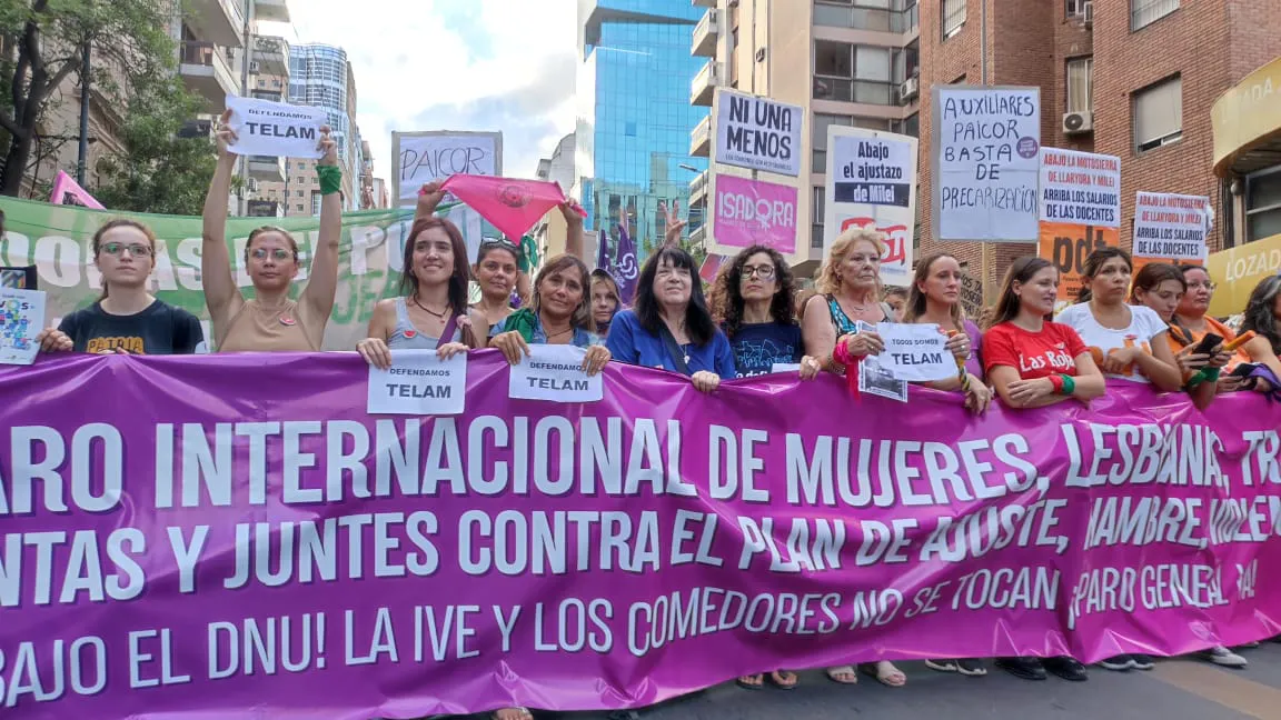 8M: El feminismo cordobés respondió al ajuste con una masiva marcha de unidad