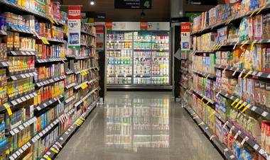 La canasta básica alimentaria subió a $ 64.012 en noviembre: aumentó 3,1%