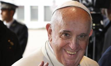 El Papa Francisco le envió un mensaje al juez Luis Carzoglio quien afronta un juicio político