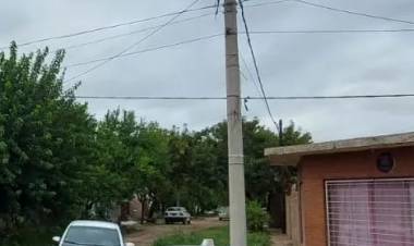 Denunciaron en Bº Santa Rita una aberrante situación: hallaron un hombre desnudo dentro de la pieza de una menor de 11 años