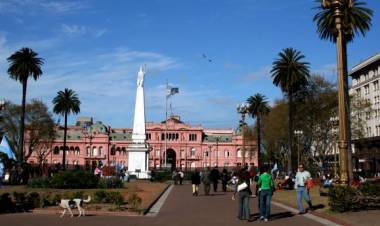 Acto del 25 de Mayo: Cristina Kirchner armó una lista de 300 invitados