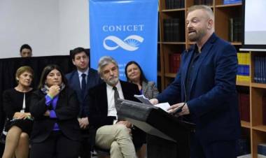 La importancia del Conicet: lanzaron la primera empresa nacional dedicada a desarrollar terapias contra el cáncer