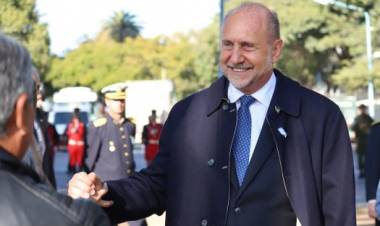 El Gobernador rechazó implementar sumas fijas para trabajadores estatales santafesinos y defendió su política de Seguridad