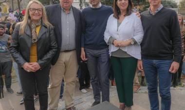 LOS CANDIDATOS DE UNIDOS PARA CAMBIAR SANTA FE PRESENTARON SU COMPROMISO CON LA CAPITAL