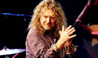 Robert Plant canta “Stairway to Heaven” de Led Zeppelin por primera vez en 16 años
