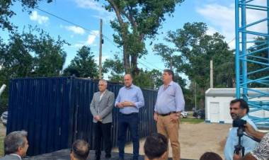 “Dejamos los recursos para el pago de los sueldos y del aguinaldo” reiteró Omar Perotti