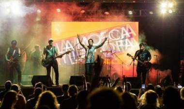 Bravos Muchachitos! festeja su cumple en Tribus con nuevas versiones de Los Redondos y el Indio