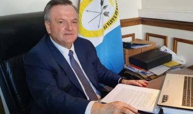 Michlig: "Estamos a favor de reducir el déficit pero no en las formas, eliminando subsidios a la educación y el transporte"