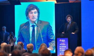 El gobierno nacional dará de baja 70.000 contratos de empleados públicos