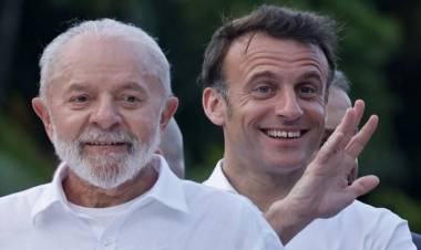 Macron y Lula anuncian un plan para recaudar más de 1.000 millones de euros en inversiones sostenibles para la Amazonía