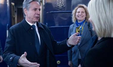 Estados Unidos confirma su asistencia armamentista a Ucrania para neutralizar el avance ruso