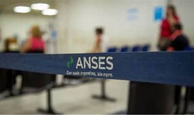 El gobierno nacional confirma que analiza un nuevo bono para jubilados