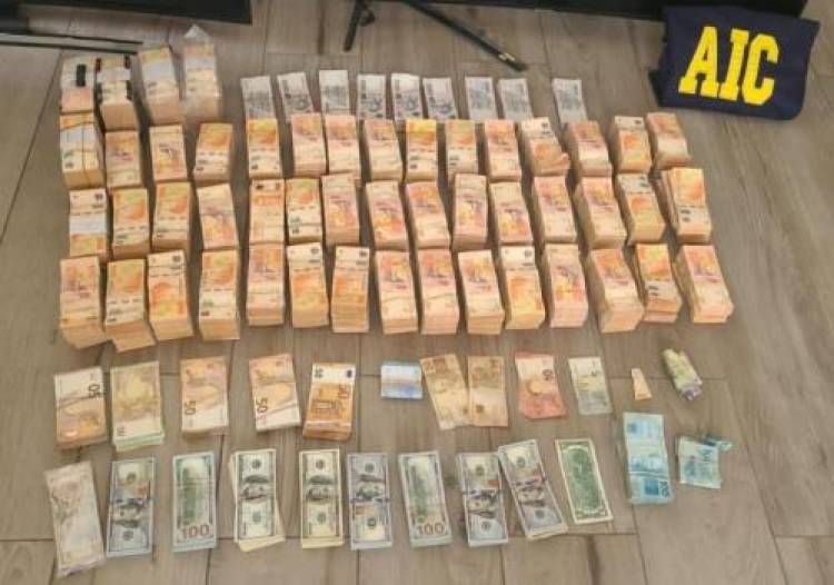 ULTIMO MOMENTO: Quién es el hombre detenido por los millones encontrados en Puerto Amarras.