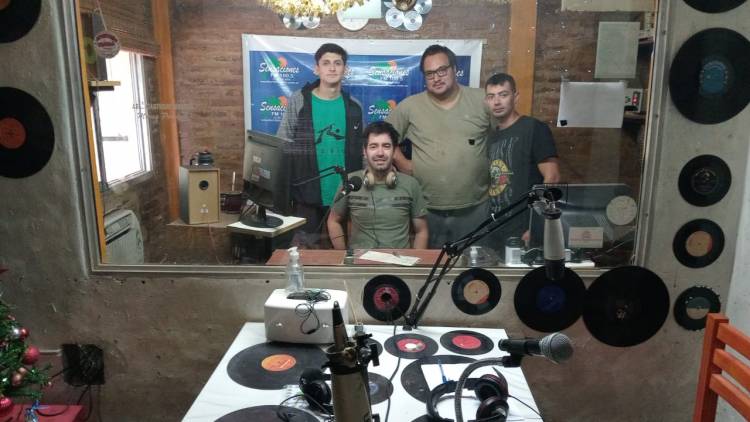 ¡Recibí el 2024 junto a R10RADIO  con nuestro programa especial de Año Nuevo!