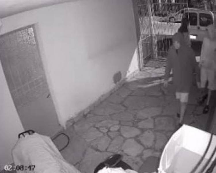 Doble entradera en Barrio Guadalupe Este: les robaron 2 veces en la misma noche