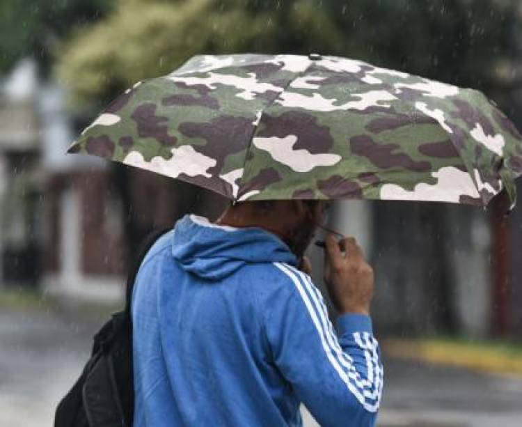 Fin de semana pasado por agua en la ciudad: como estará el tiempo este lunes