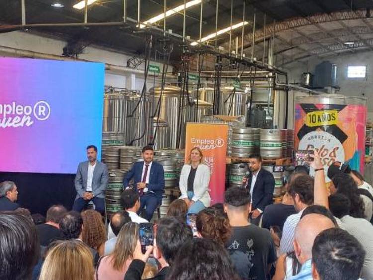 "Le pido a los docentes, desde lo más profundo de mi corazón, que vuelvan a las aulas"