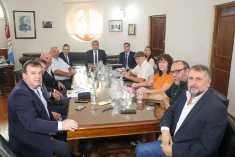 La paritaria central pasó a un cuarto intermedio para el próximo lunes 25 de marzo