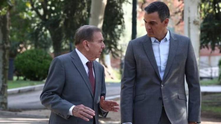 Pedro Sánchez recibió en La Moncloa a Edmundo González tras ser reconocido por el Congreso como presidente de Venezuela