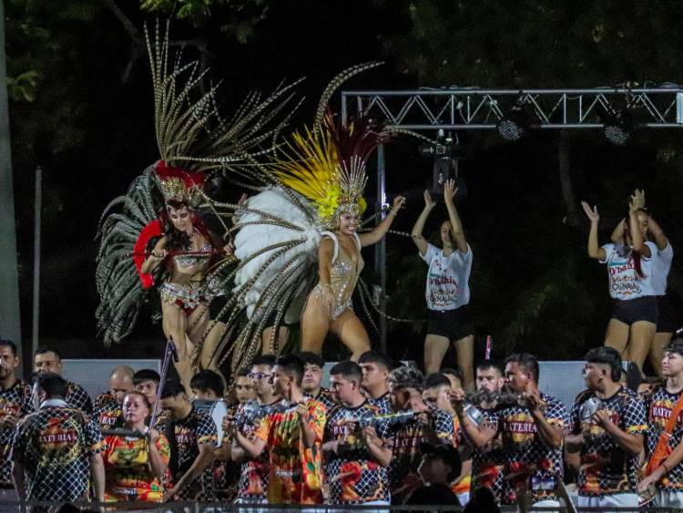 Reconquista vivió una gran fiesta en el lanzamiento oficial del Carnaval