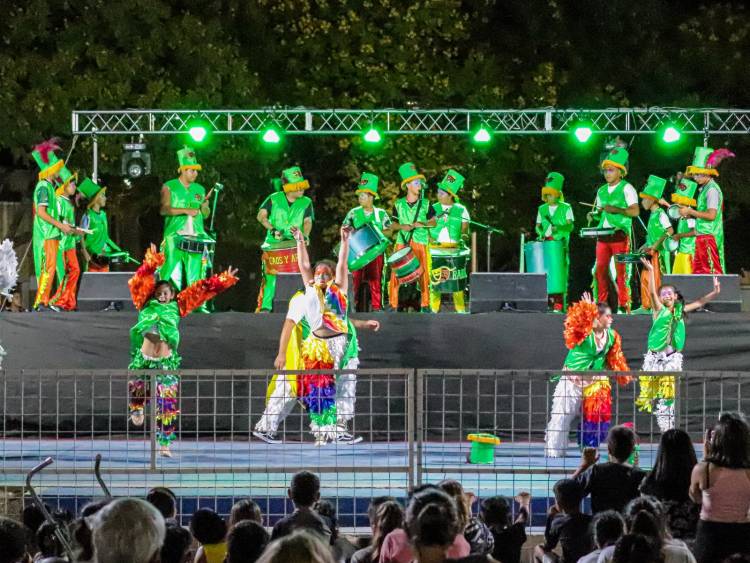 Reconquista vivió una gran fiesta en el lanzamiento oficial del Carnaval