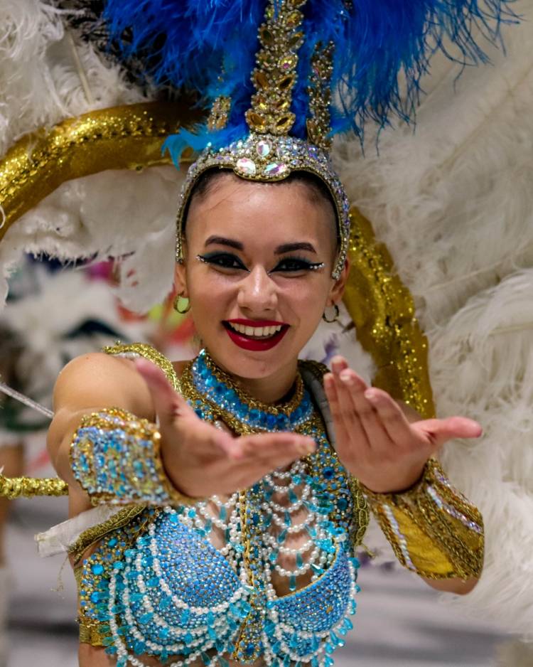 RECONQUISTA CORONA LOS CARNAVALES 2023 CON UNA 5° NOCHE
