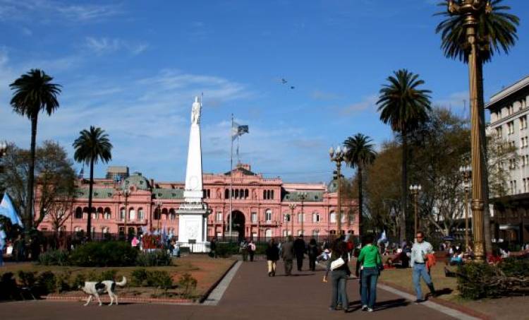 Acto del 25 de Mayo: Cristina Kirchner armó una lista de 300 invitados