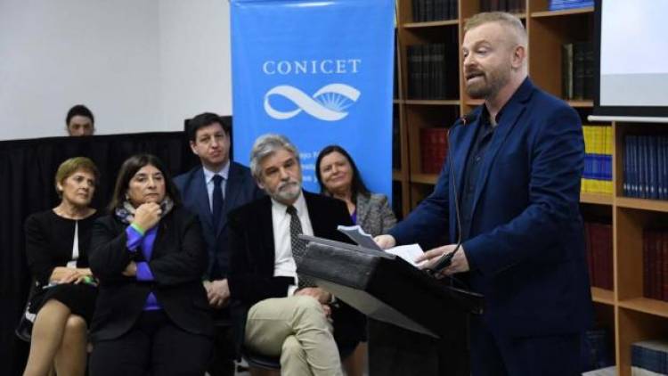 La importancia del Conicet: lanzaron la primera empresa nacional dedicada a desarrollar terapias contra el cáncer
