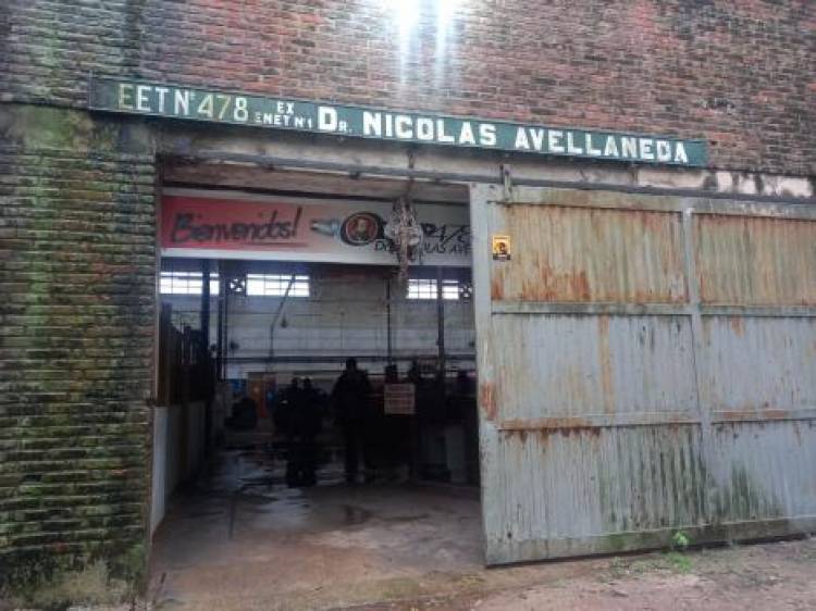 Y una vez llovió: Por falta de conclusión de las obras se inundaron los 4 talleres de la escuela técnica Avellaneda