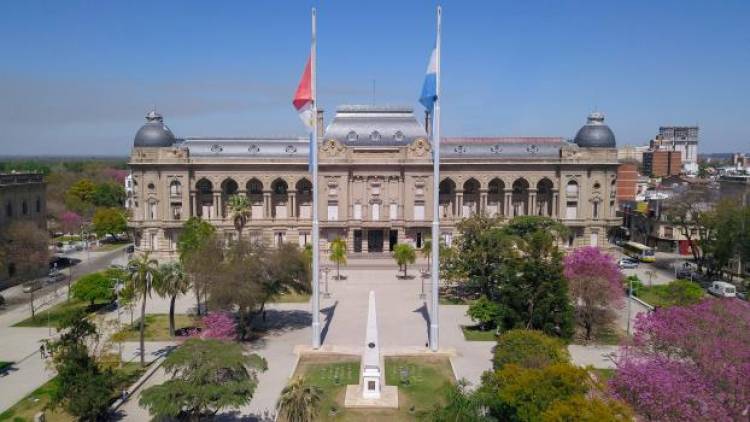 La inflación de octubre en Santa Fe fue del 8,7% y el aumento salarial a estatales será del 37,2%
