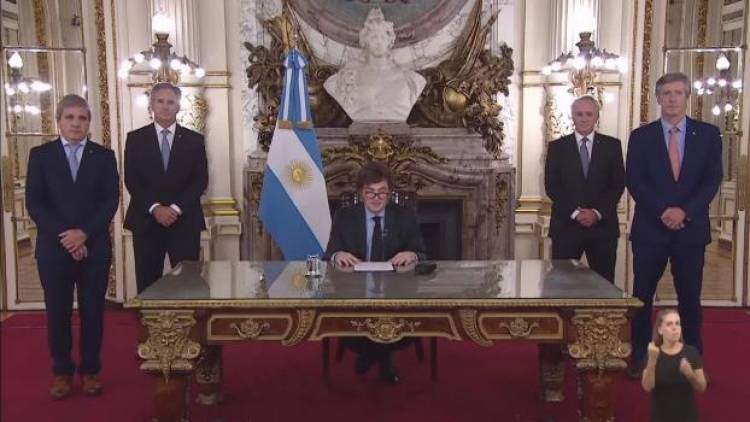 Milei anunció un superávit financiero del 0,2% en el primer trimestre: "Nuestro plan está funcionando", enfatizó